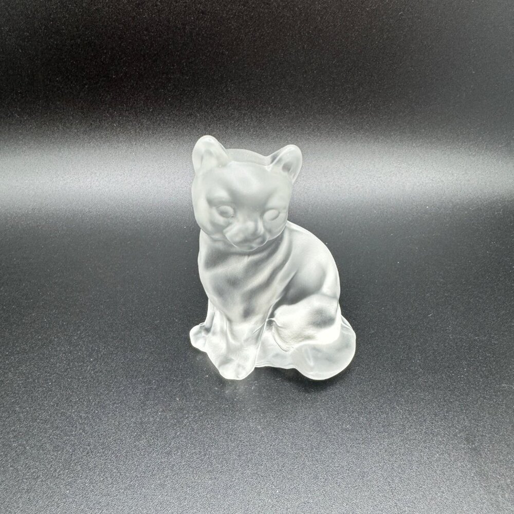 Sitting Cat Kitten Clear Frosted Art Glass Figurine Paperweight
